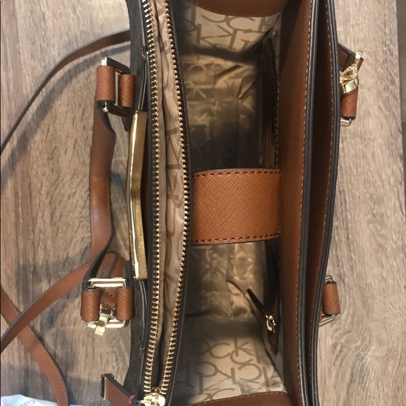 Calvin Klein Like New Handbag - Picture 3 of 6